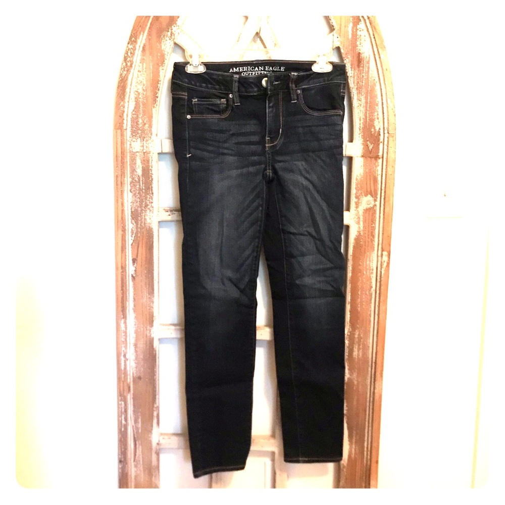 American Eagle dark denim jeans